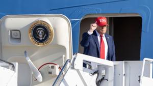 Crypto companies ask Trump to block bank data fees Crypto companies ask Trump to block bank data fees