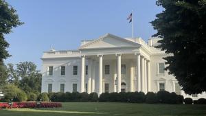 Trump’s former National Security Adviser criticizes Ireland for ‘cozying up to China’ Trump’s former National Security Adviser criticizes Ireland for ‘cozying up to China’