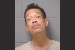 Bolingbrook man charged after bringing loaded gun to Will County Courthouse