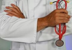 18% of med schools receive F when judged by academic excellence, DEI rejection 18% of med schools receive F when judged by academic excellence, DEI rejection