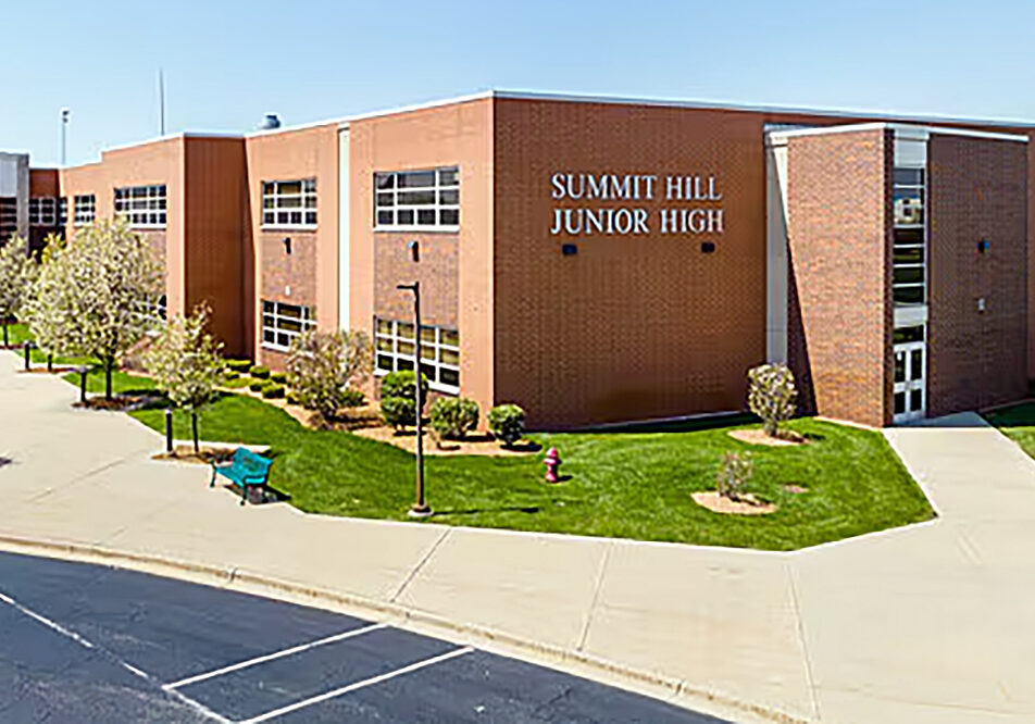 summit-hill-junior-high-school-frankfort-161 summit-hill-junior-high-school-frankfort-161